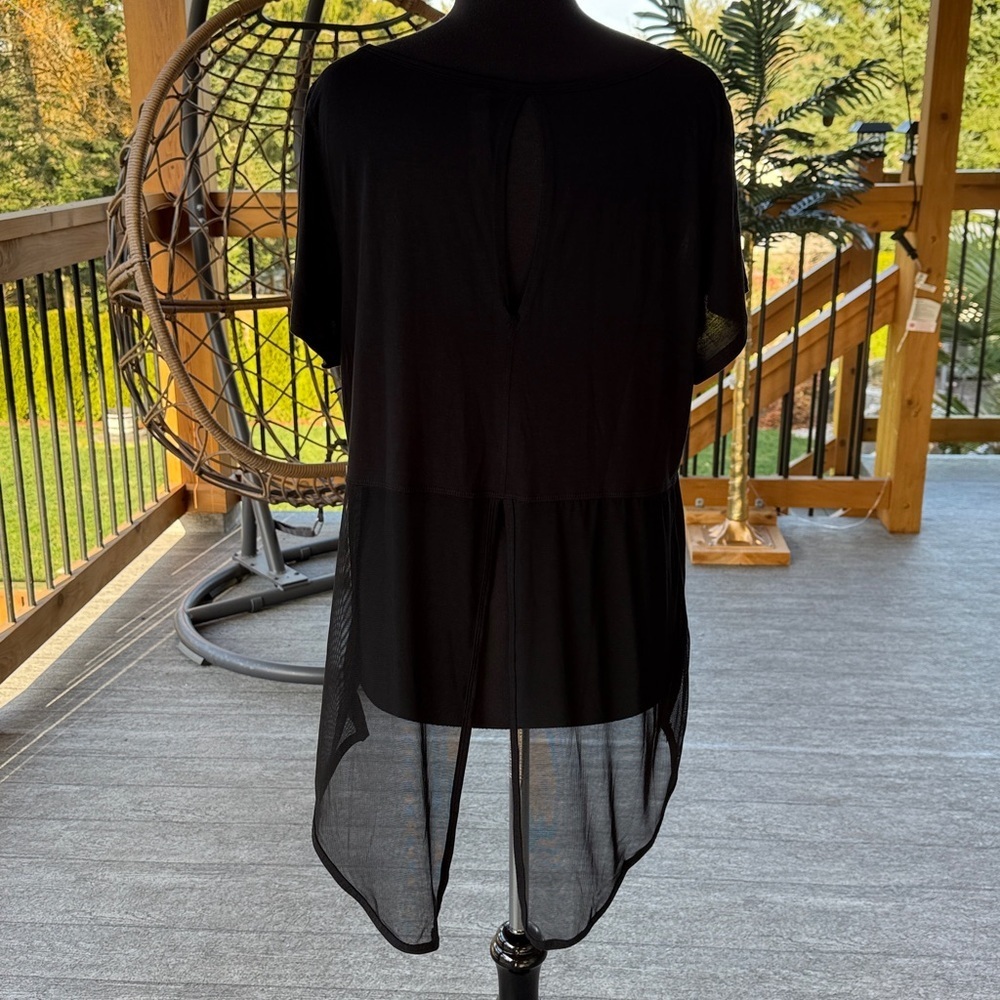 Karma | Hi- Low T-Shirt with Mesh Open Lower Back